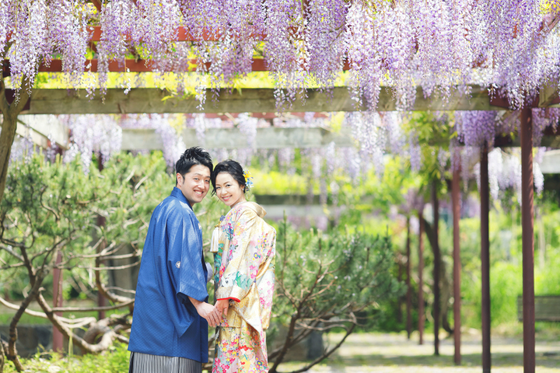 ちょっぴり珍しいゴールド地の色打掛!