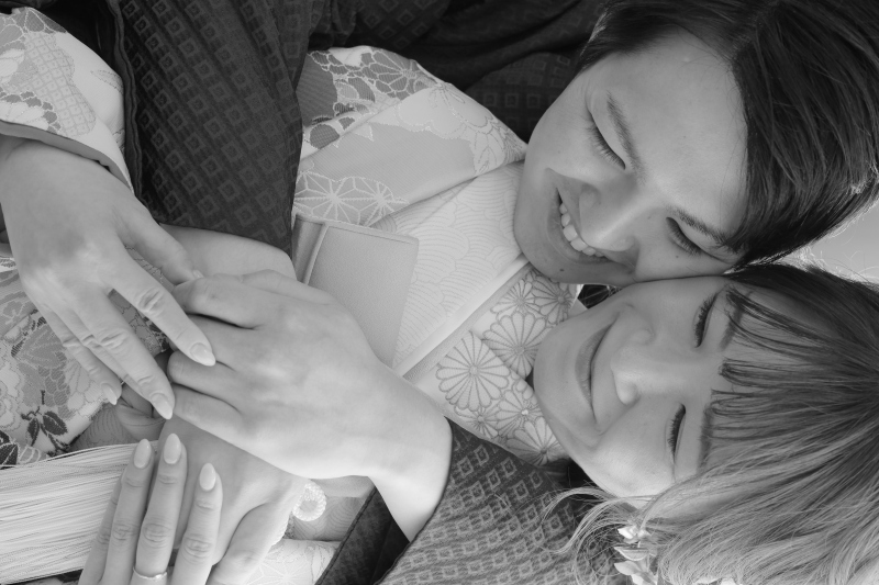 ぎゅっと寄って