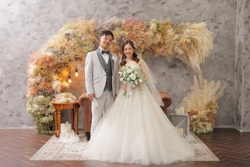 ウエディングドレス×ドライフラワー