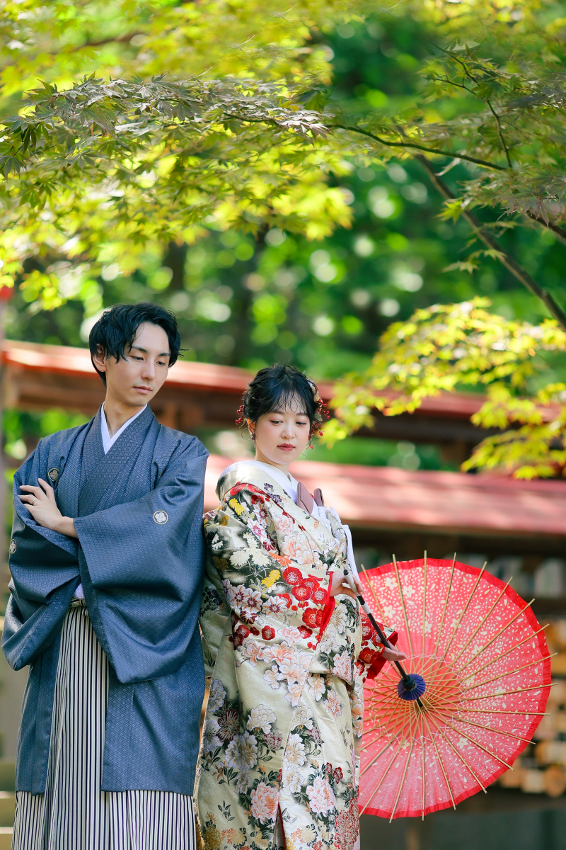 背中を併せてかっこよく!