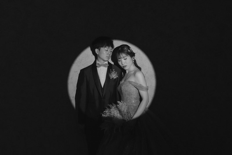 スポットライトで印象的に