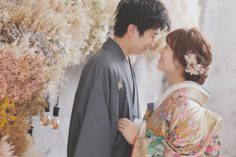 くすみカラーの髪飾りが可愛い♡