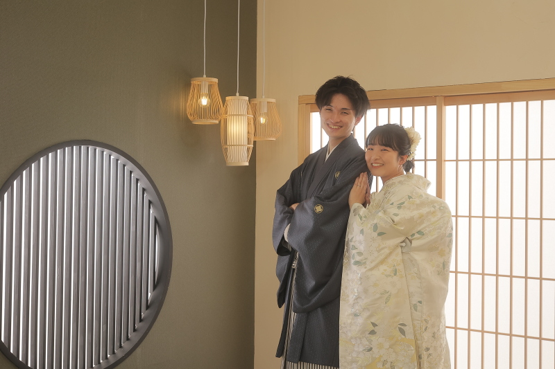 寄り添うように