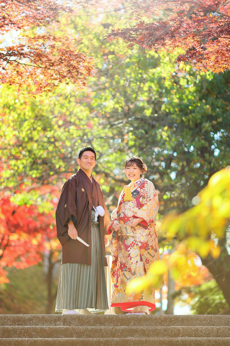 紅葉に囲まれて