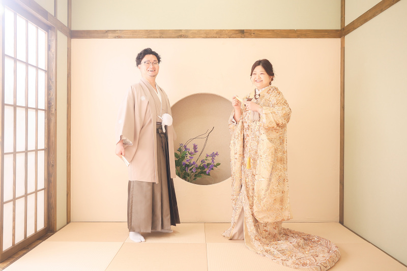 和室、全身立ち姿