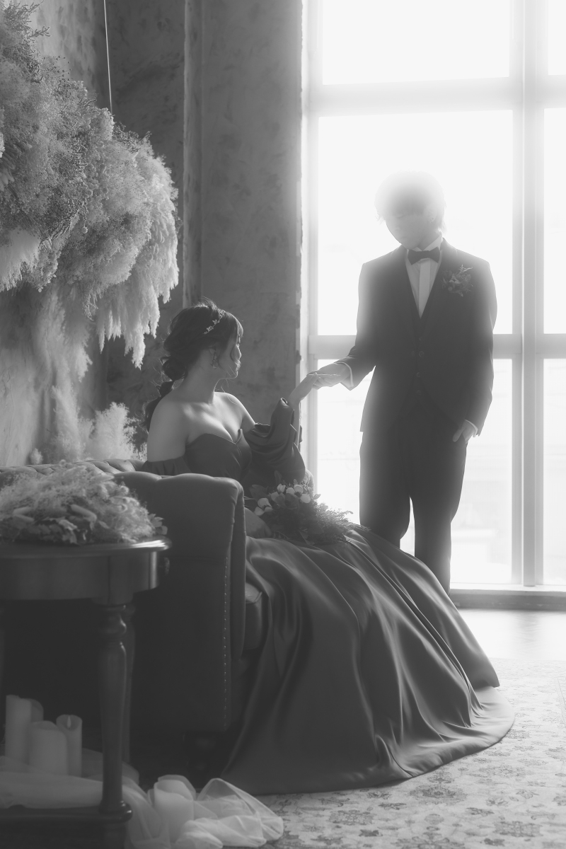 シックにモノクロで・・