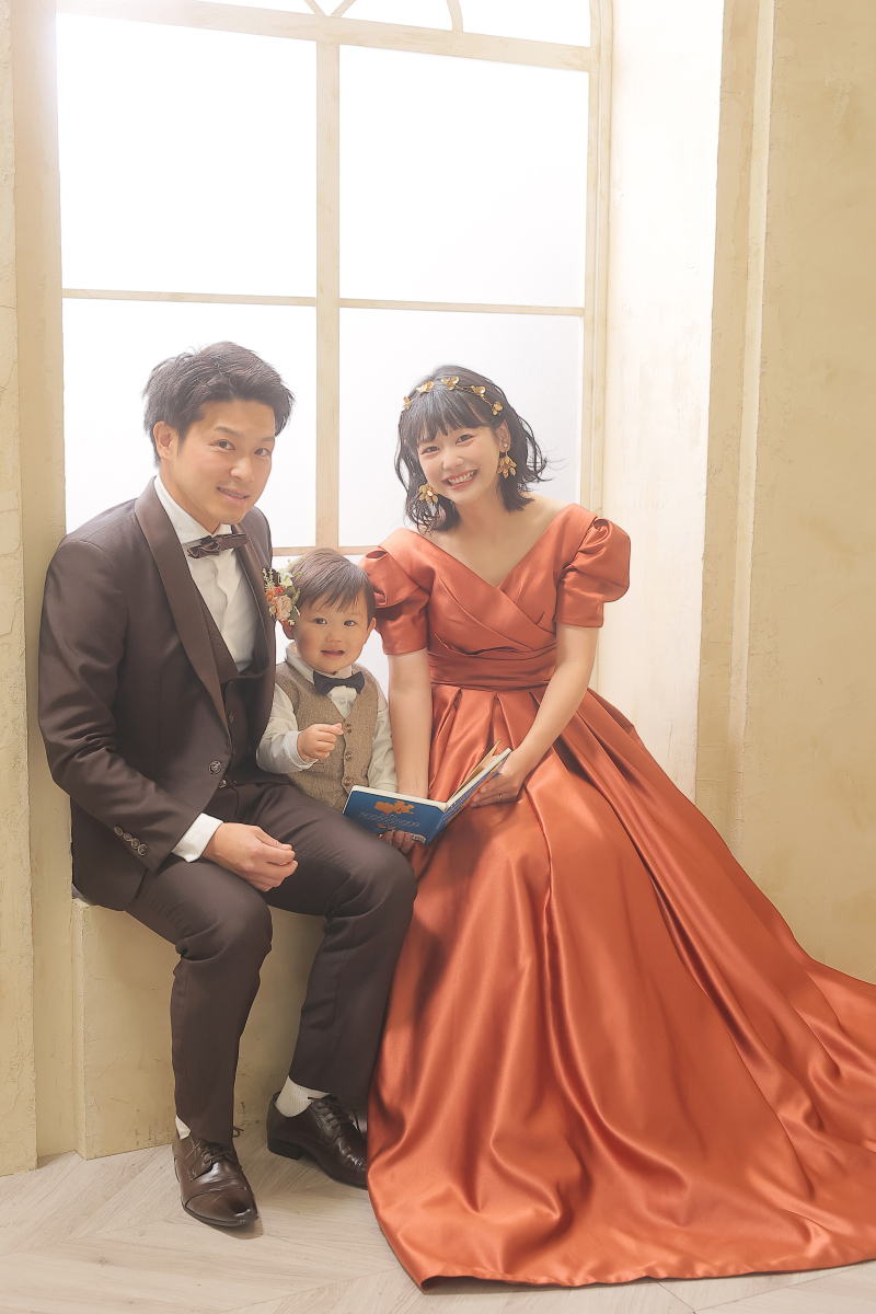 絵本を読みながら