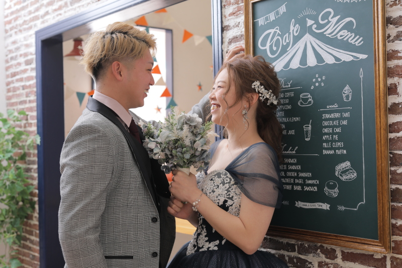 洋装も2人らしく楽しく!