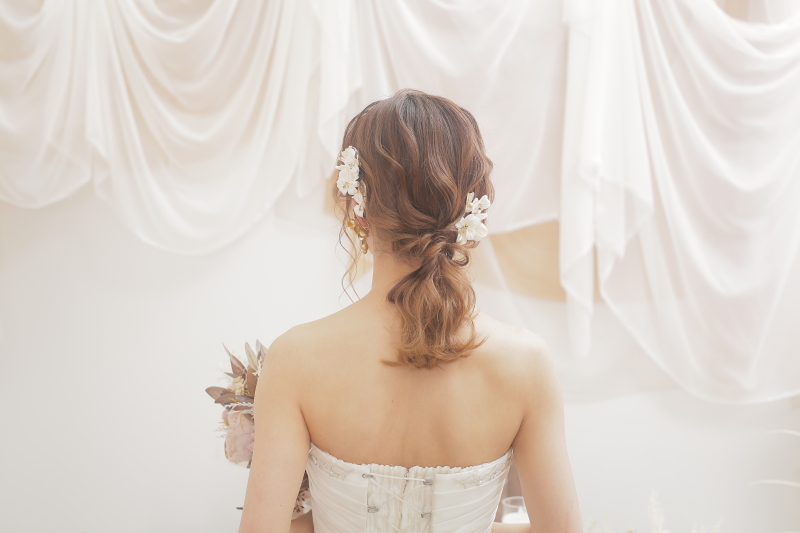 ゆるんとしたローポニーがかわいい♡