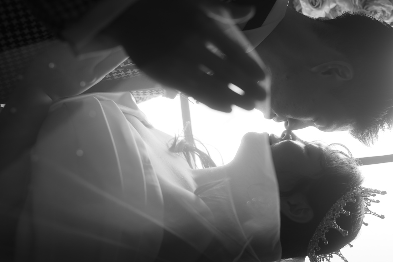 鼻こつんショット