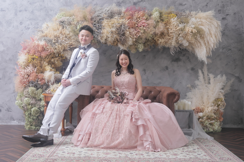 ライトグレー×くすみピンク