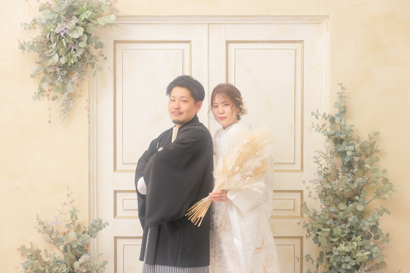 アンティーク調の扉前で・・