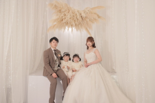 お子さまと一緒のウエディングフォト♡