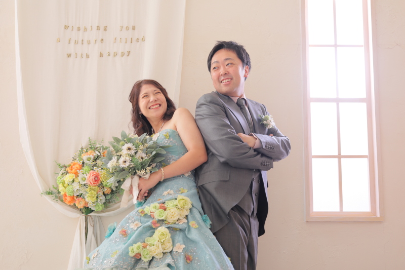 背中をぐりぐり仲良しショット♪