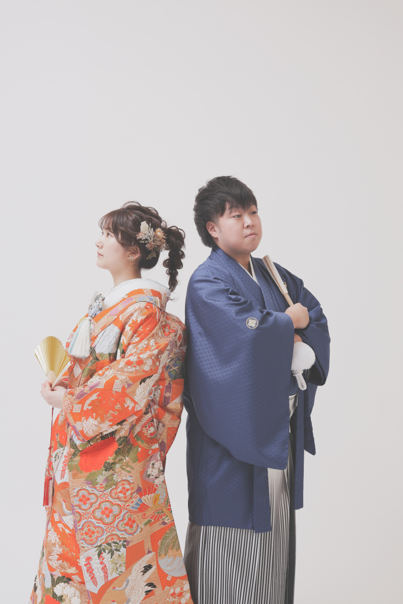 真っ白な背景で・・