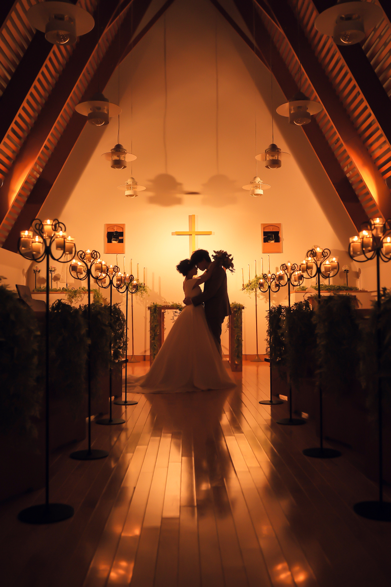 挙式後にはチャペル内での撮影も可能◎