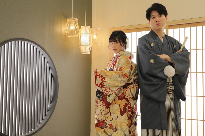 クールに背中合わせ