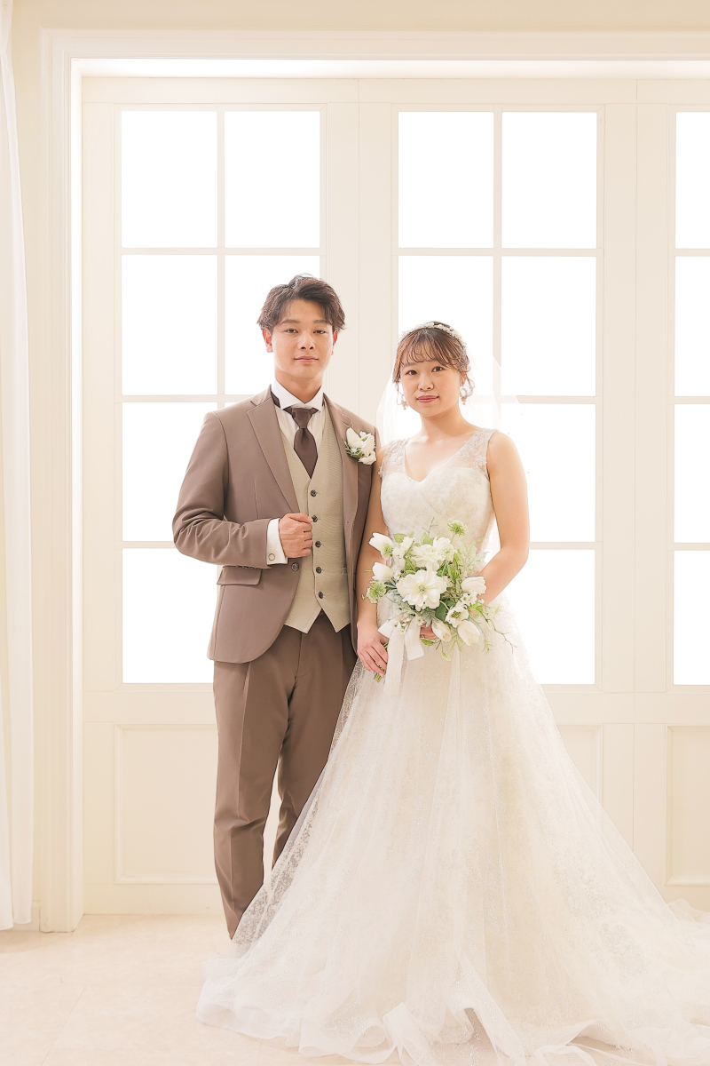 3着目はウェディングドレスに衣装チェンジ!