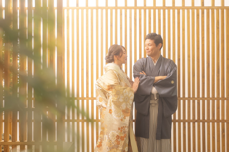 寄り添うように