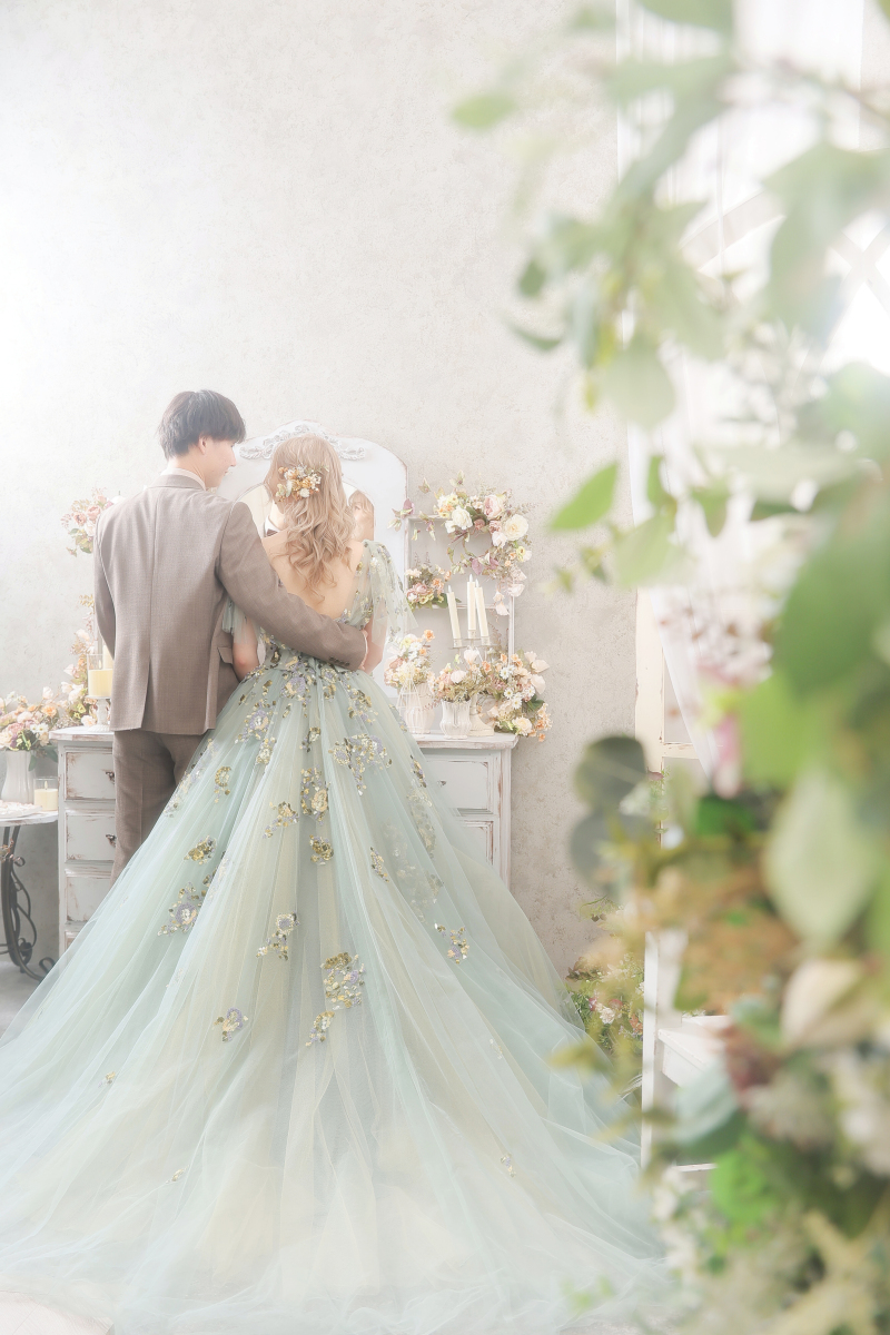 後ろ姿が際立つ様に⚘