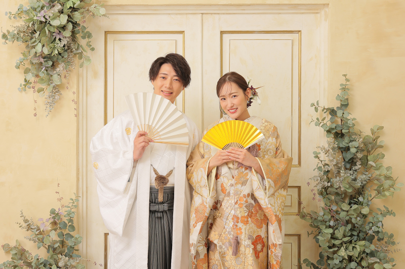 扇子を持って♪