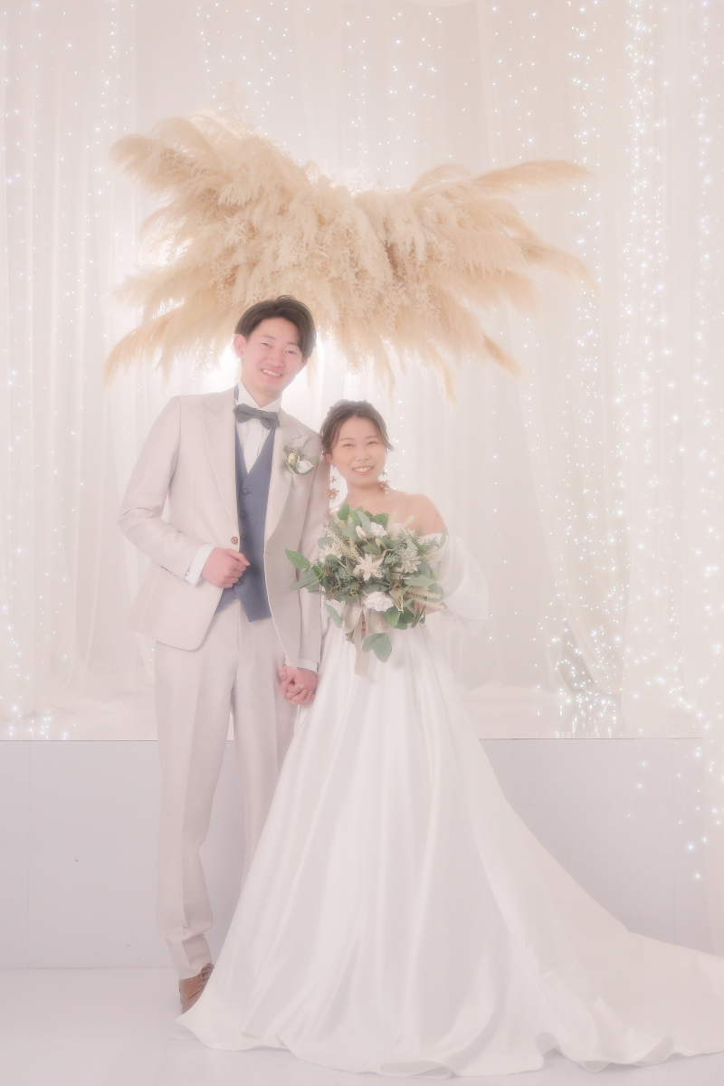 手をつないで仲良し＊