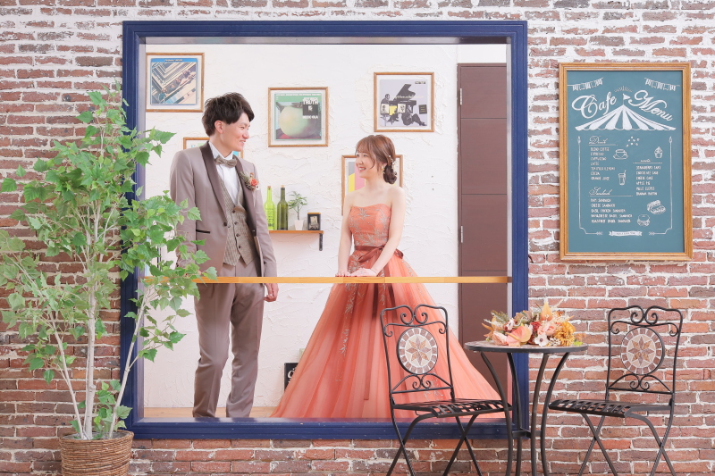 ラフなポーズも♪