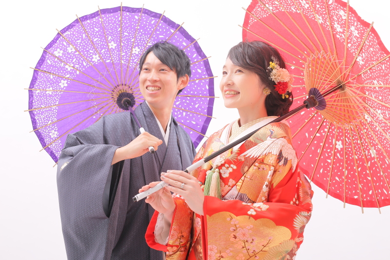 和傘を差しながら