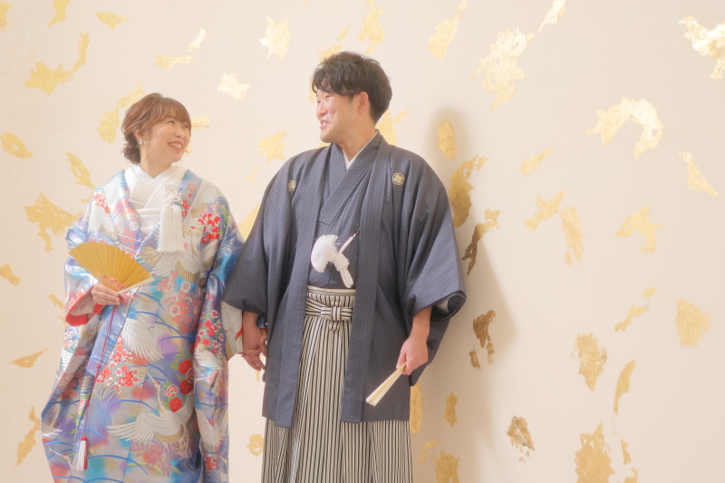 仲良く手繋ぎショット♡