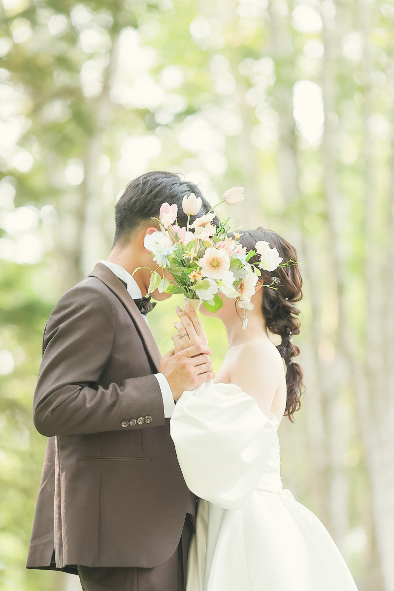 ブーケでお顔隠しショット⚘