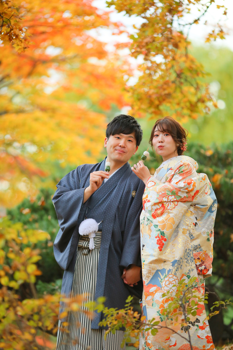 お団子もぐもぐ♪