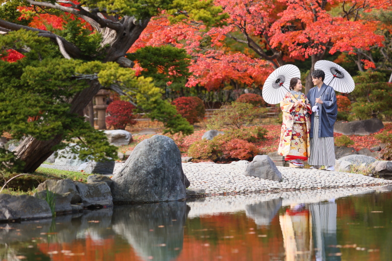 日本庭園のなかで