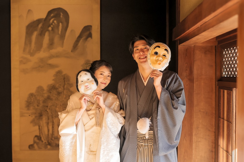 お面からひょこっ♪