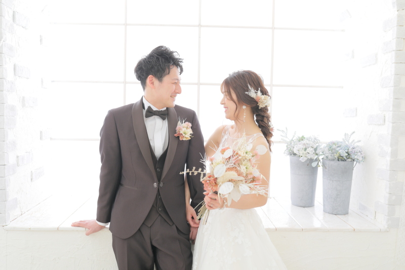 ウェディングドレスはナチュラルな雰囲気で