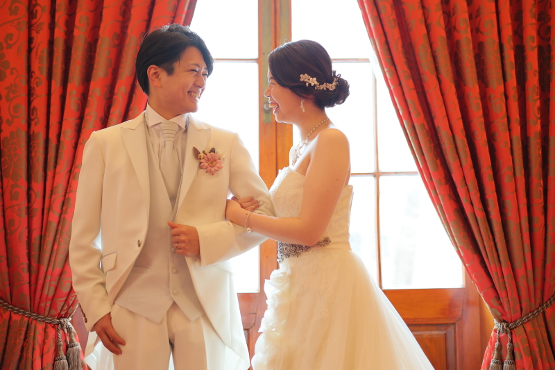 仲良く腕を組みながら♪