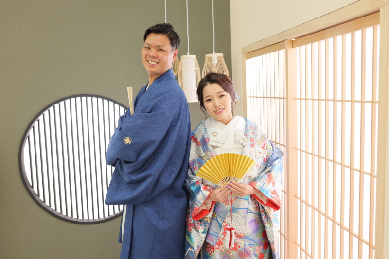 背中合わせで!!