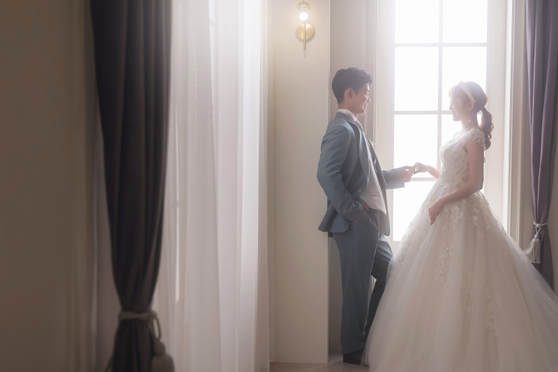 向かい合わせで