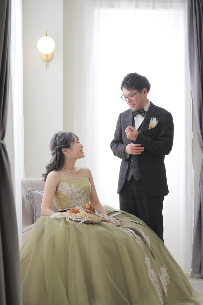 2着目:カラードレス