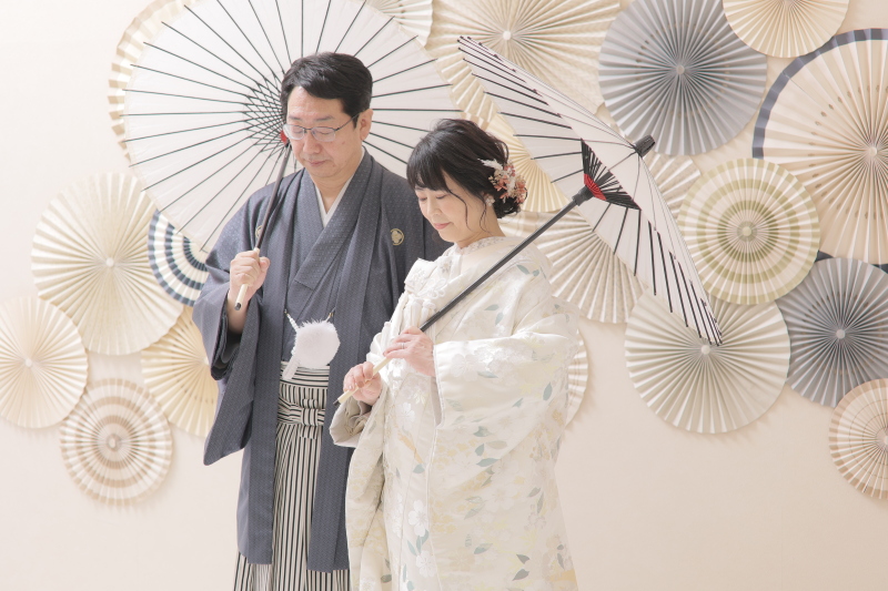 ペーパーファンの背景で