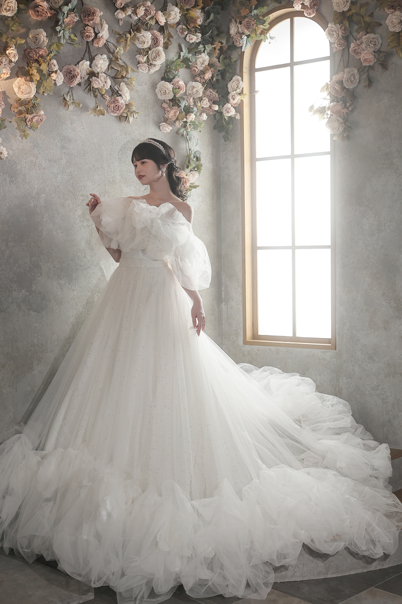 石栗写真館札幌店_ウエディングドレスが豊富