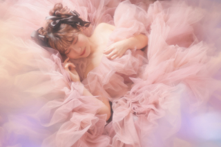 石栗写真館札幌店_SACHIKO TSUTSUIのカラードレス