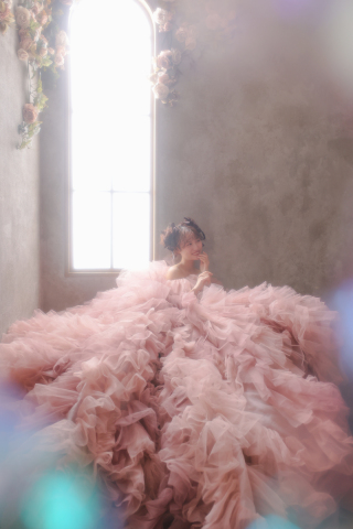 石栗写真館札幌店_SACHIKO TSUTSUIのカラードレス