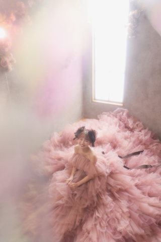 石栗写真館札幌店_SACHIKO TSUTSUIのカラードレス