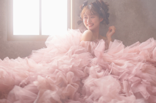 石栗写真館札幌店_SACHIKO TSUTSUIのカラードレス