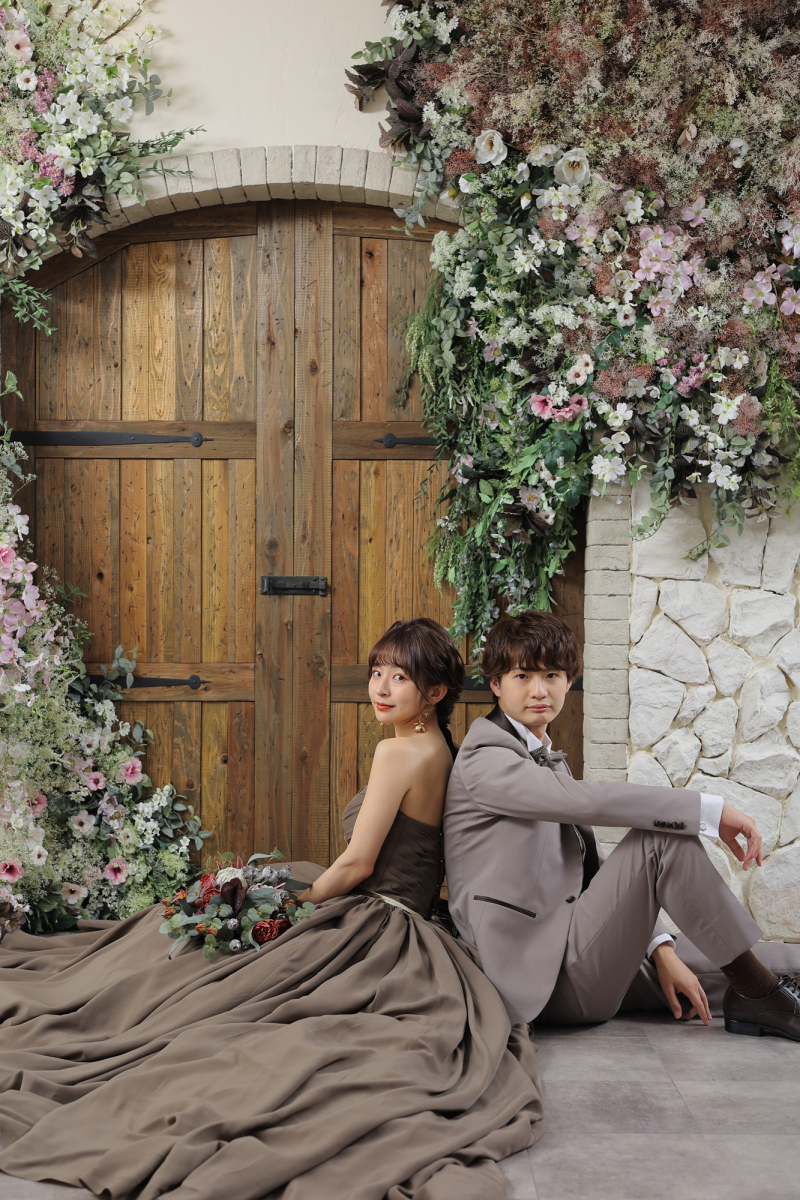 暑いときにはスタジオ◎アンティークの扉のセット前で～♪