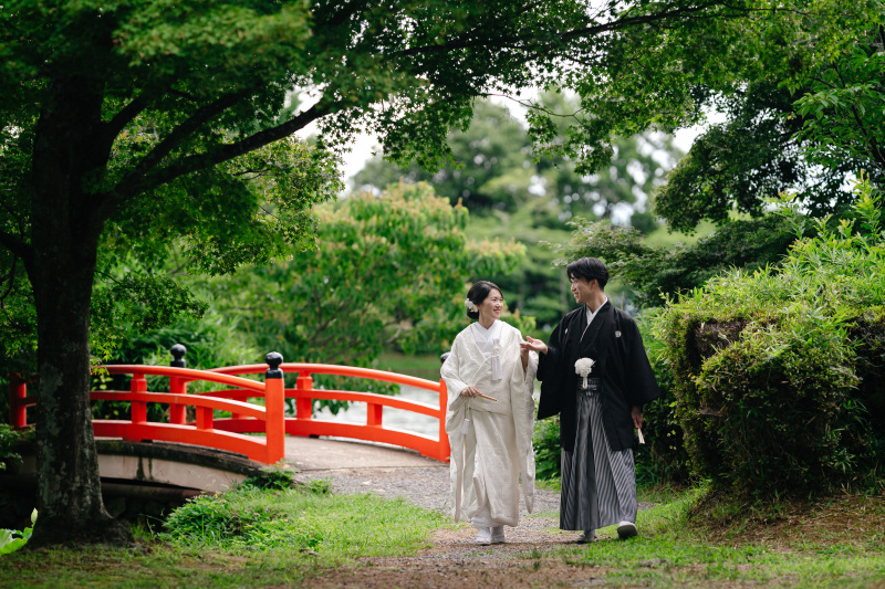 歩いている自然な表情