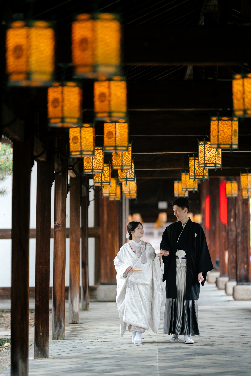 おしとやかに歩いて