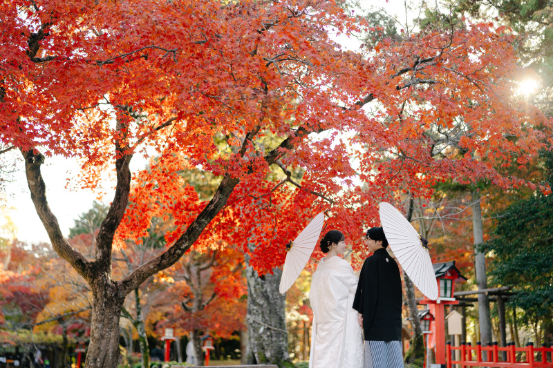 和傘を使った後ろ姿