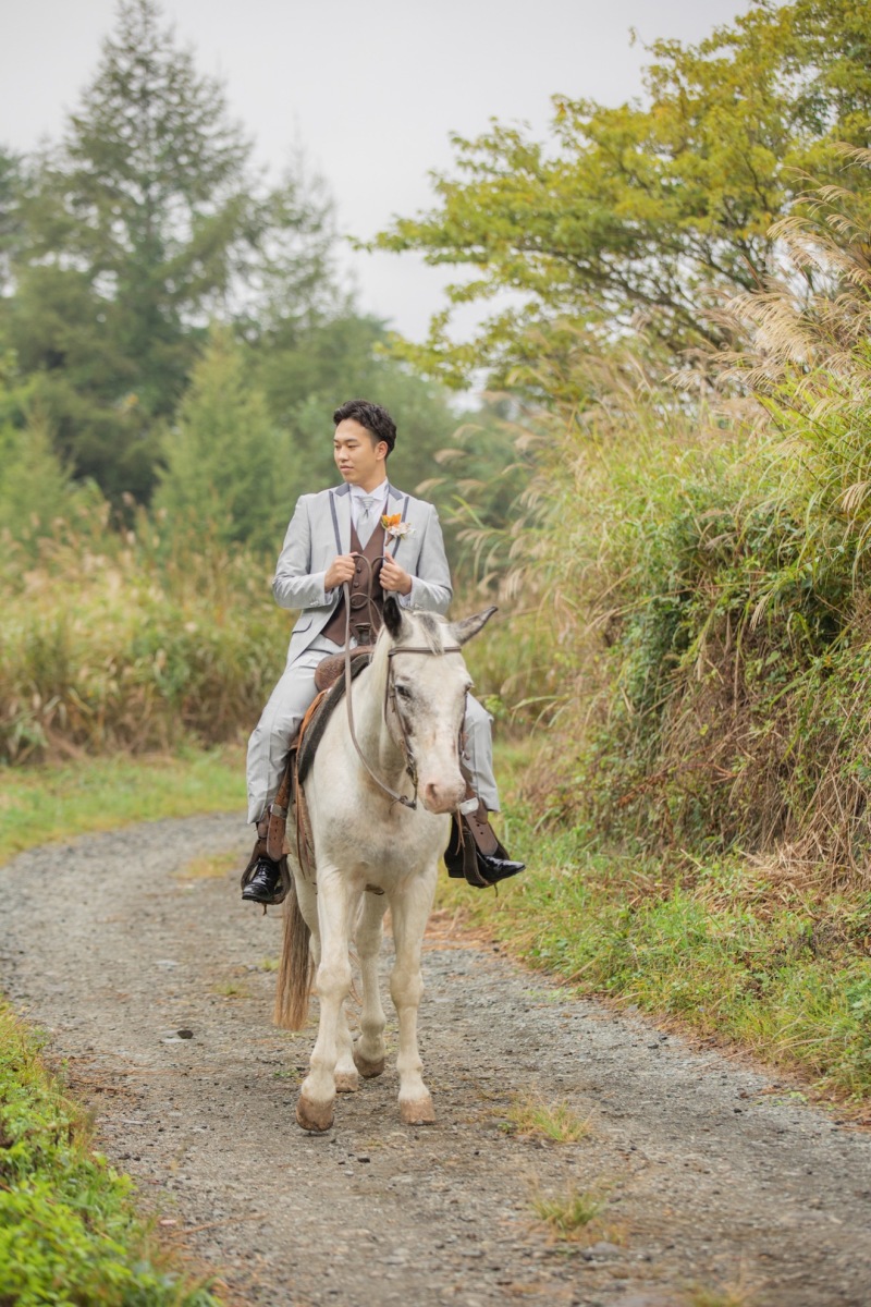 新郎様のお馬さんとの2ショット