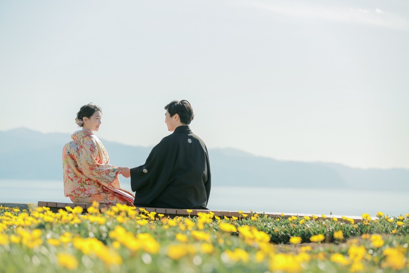 冬ですが、黄色のお花も咲いていました